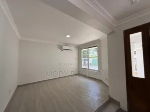 5bdrm House in Oyster Bay for rent