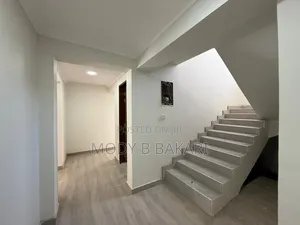 5bdrm House in Oyster Bay for rent