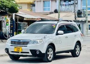 Subaru Forester 2009 White