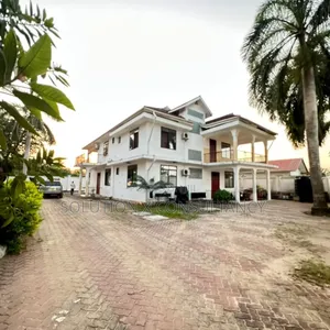 6bdrm House in Kunduchi for sale