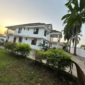 6bdrm House in Kunduchi for sale