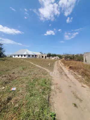 Big Plot in Terms of Size for Sale in Madale Msigani and Its Cheap