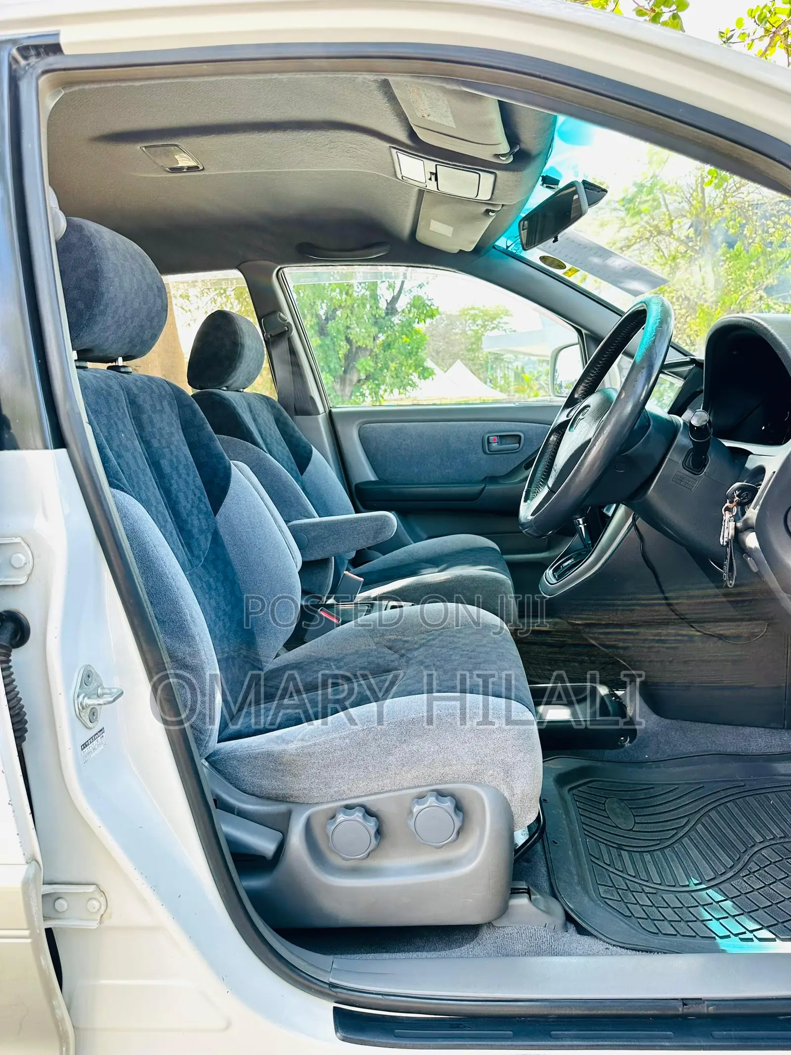 Toyota Harrier 2000 Pearl