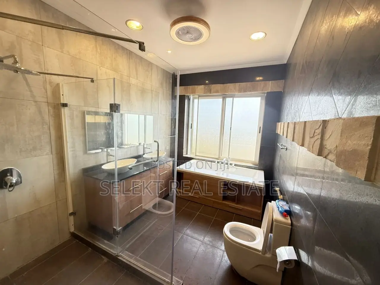 Furnished 3bdrm Apartment in Masaki for rent