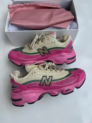 New Balance 1000