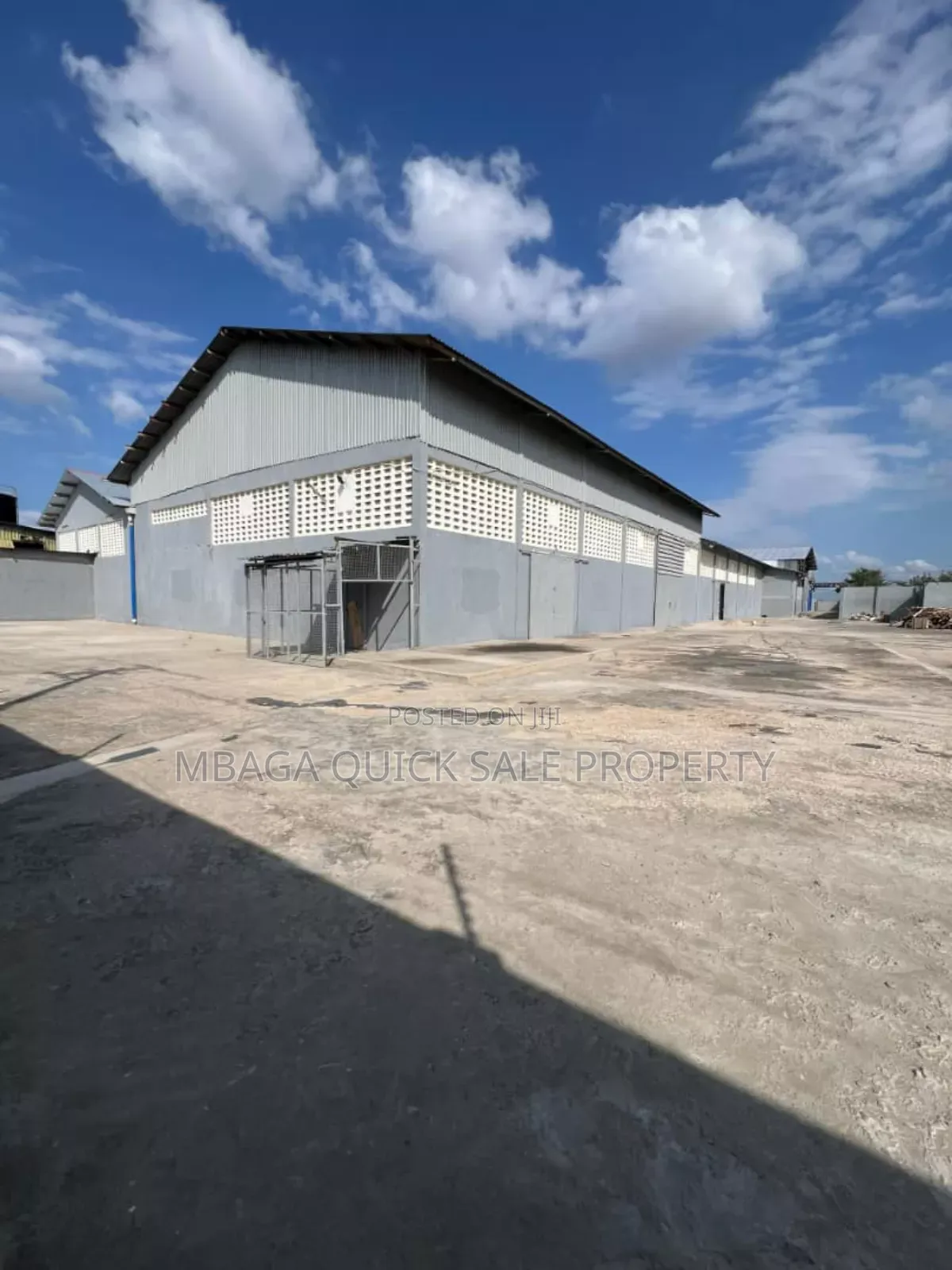 Godown Area SQM 6000 Yard With 3 Acres for Rent at Pugu Rd
