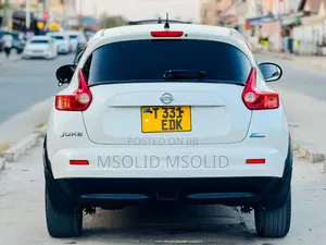 Nissan Juke 2011 White
