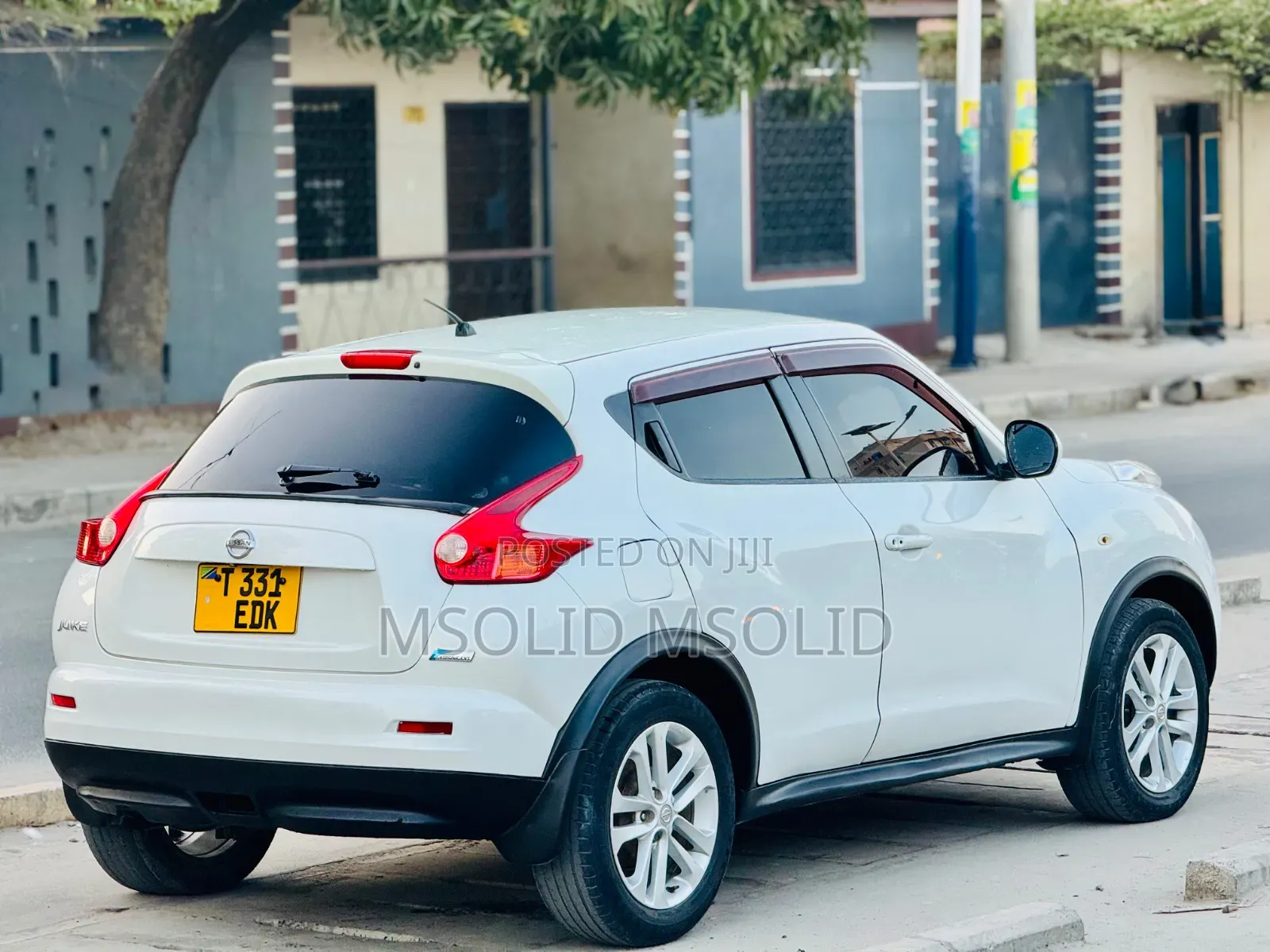 Nissan Juke 2011 White