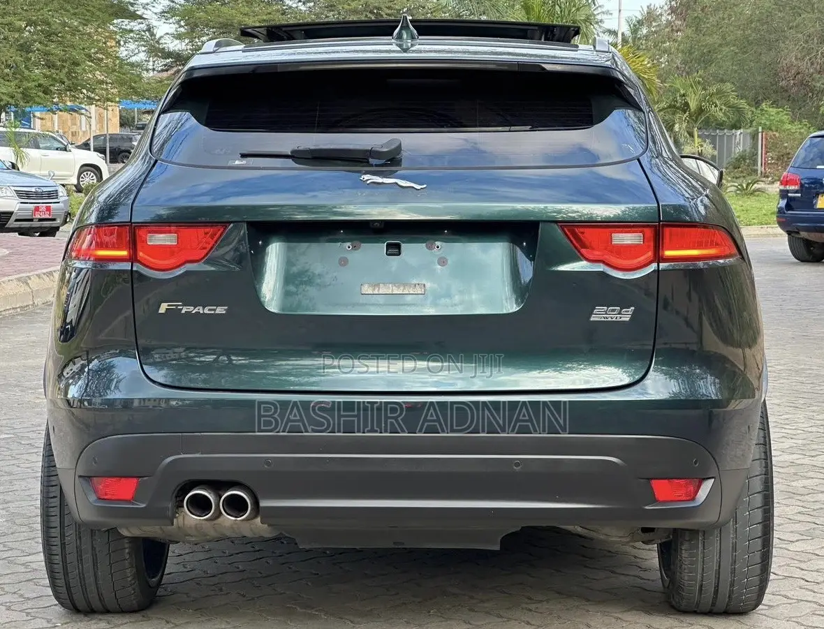 Jaguar F-Pace 2017 Green