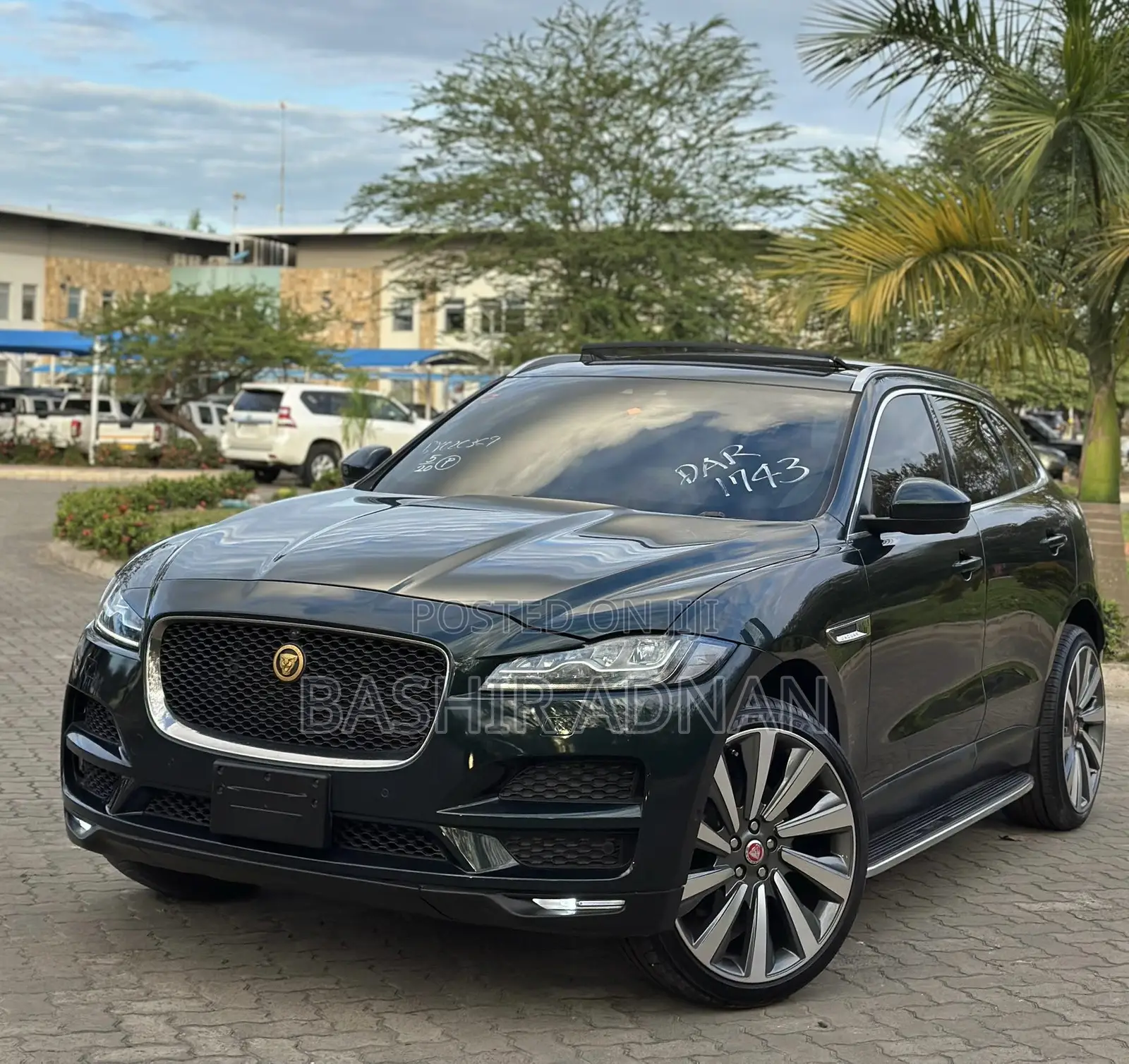 Jaguar F-Pace 2017 Green