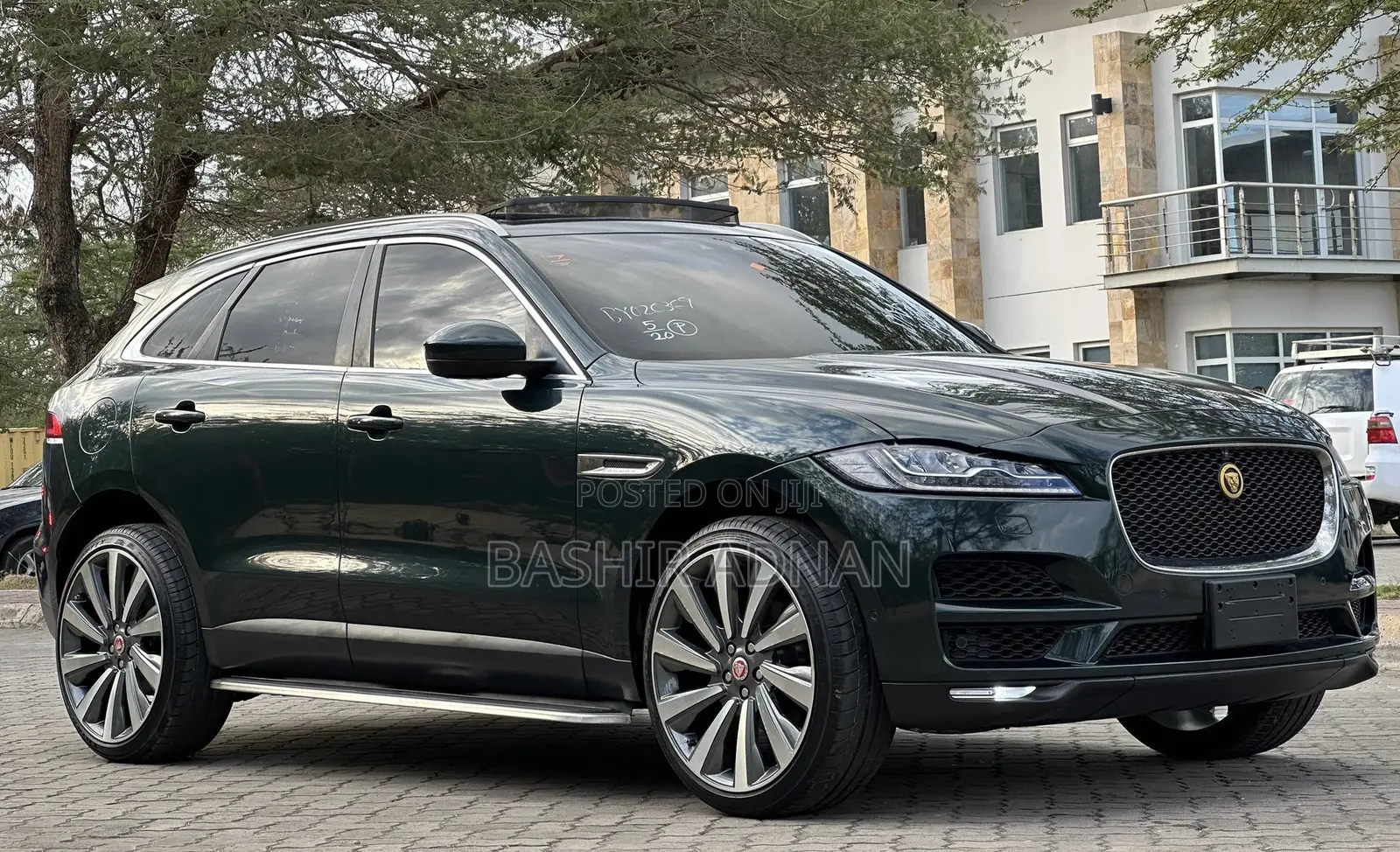 Jaguar F-Pace 2017 Green