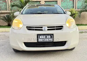 Toyota Passo 2011 Beige