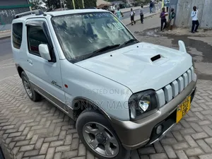 Suzuki Jimny 2000 White