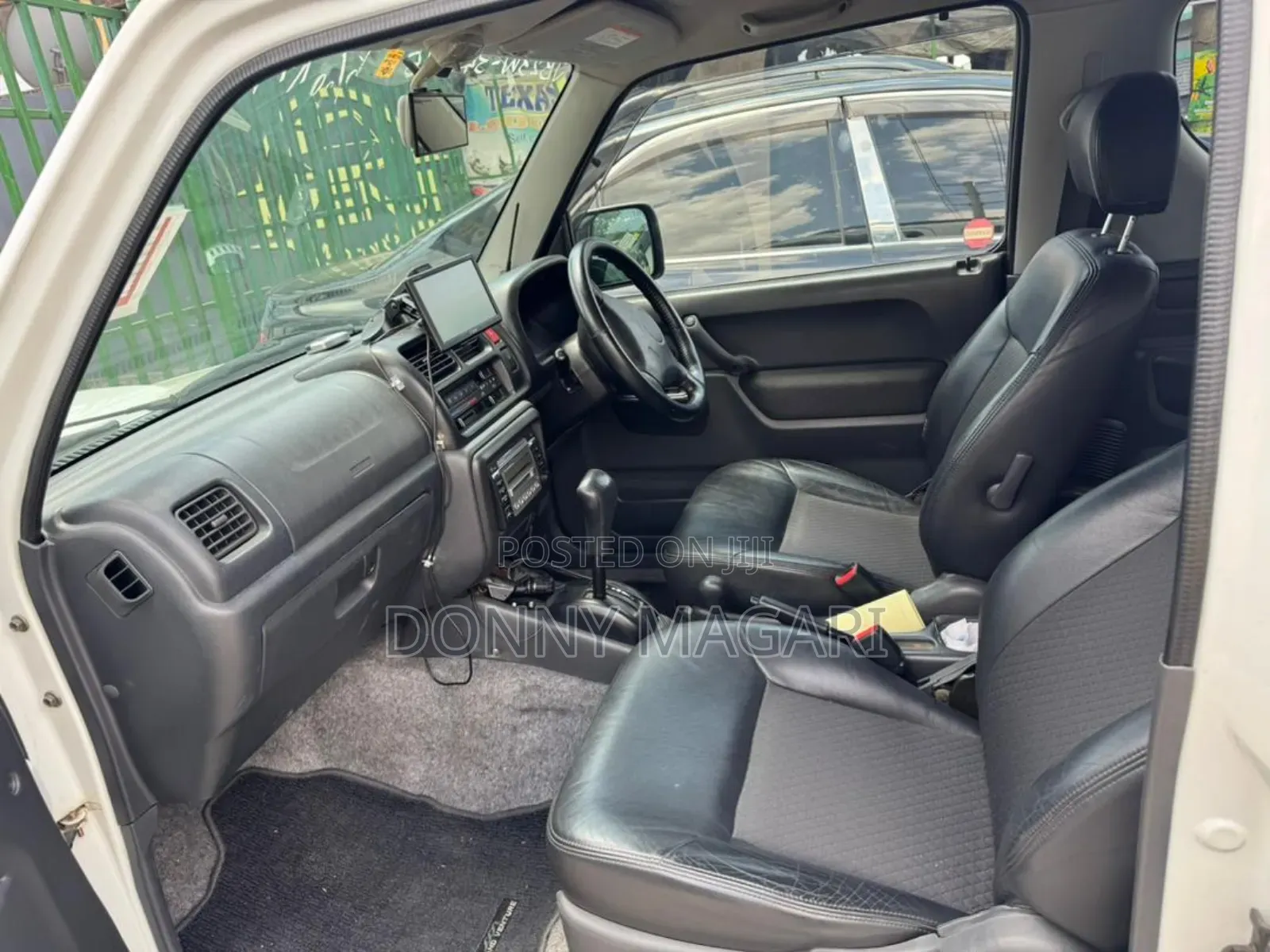 Suzuki Jimny 2000 White