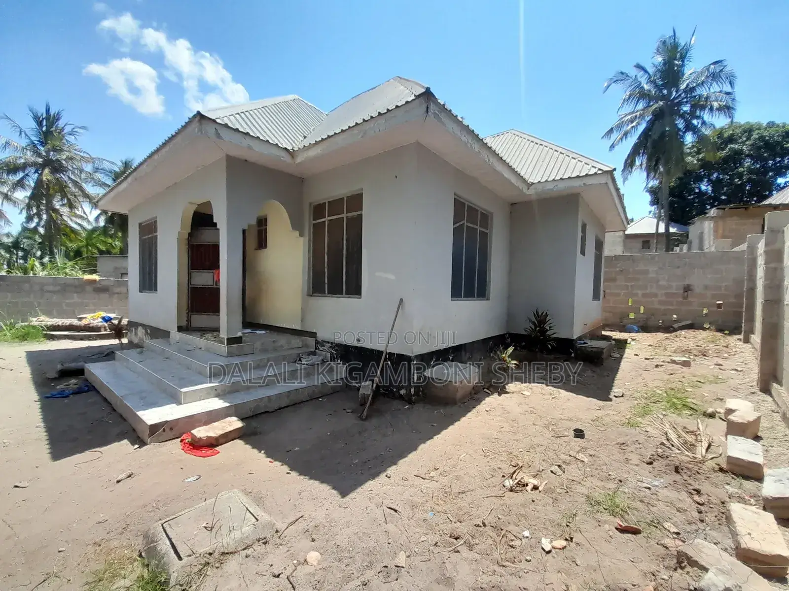 3bdrm House in Kigamboni Kibugumo for sale