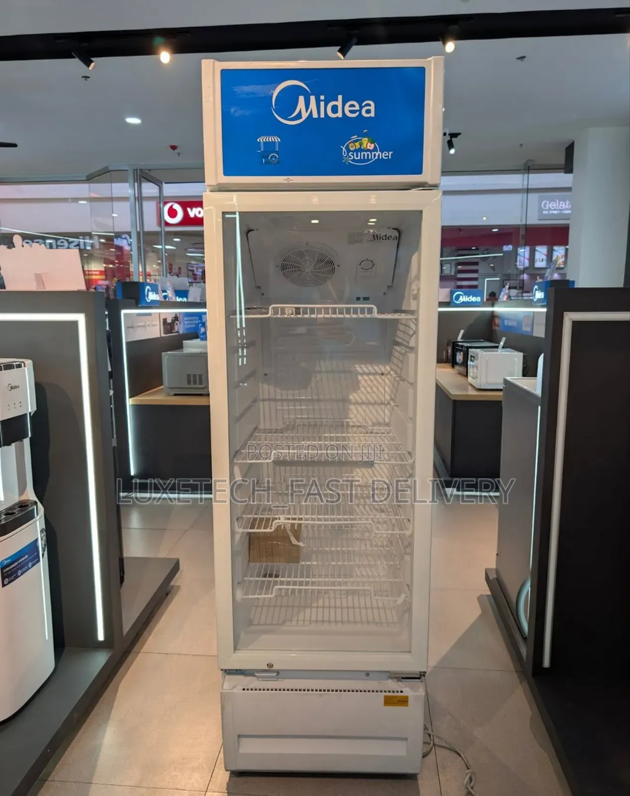 Midea Showcase Refrigerator 211 Litres