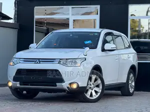 Mitsubishi Outlander 2014 White