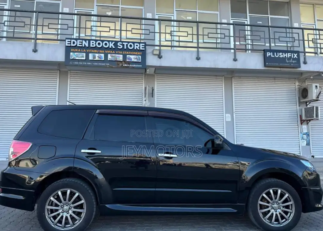 Subaru Forester 2011 Black
