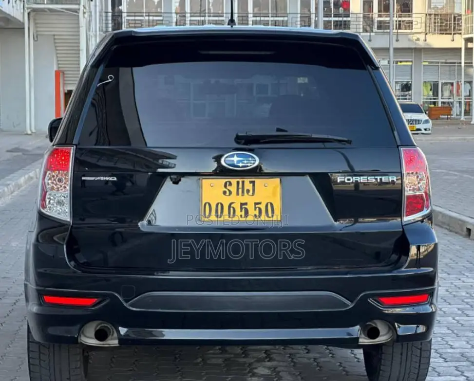 Subaru Forester 2011 Black