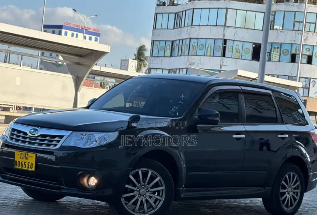 Subaru Forester 2011 Black
