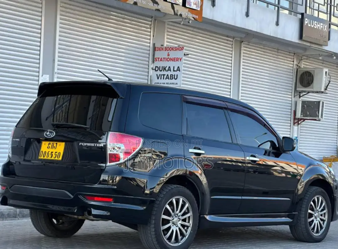 Subaru Forester 2011 Black