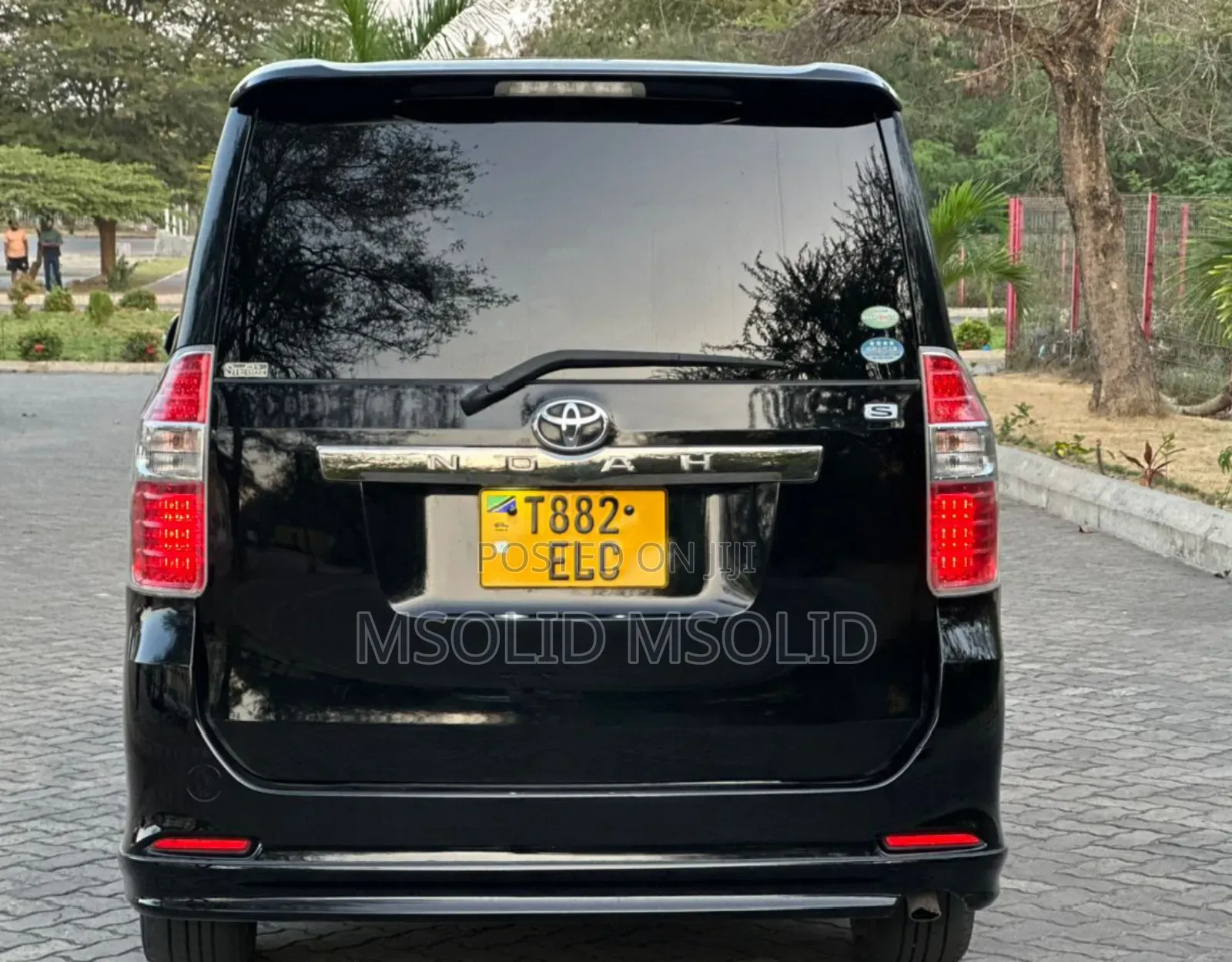 Toyota Noah 2009 Black