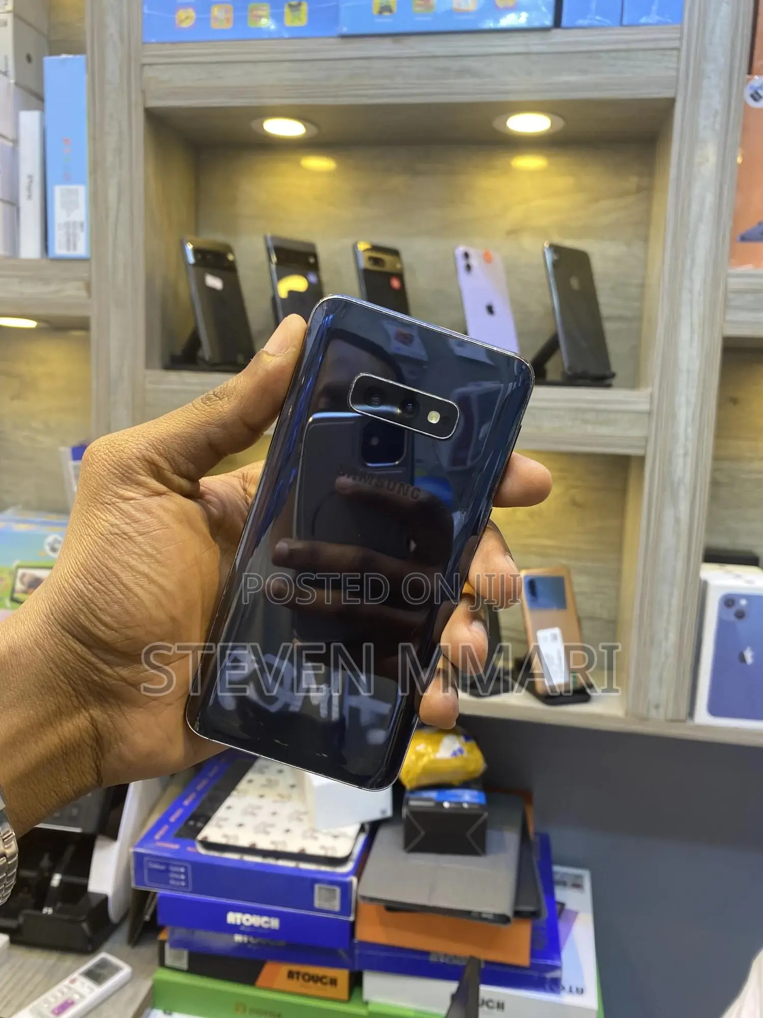New Samsung Galaxy S10e 128 GB