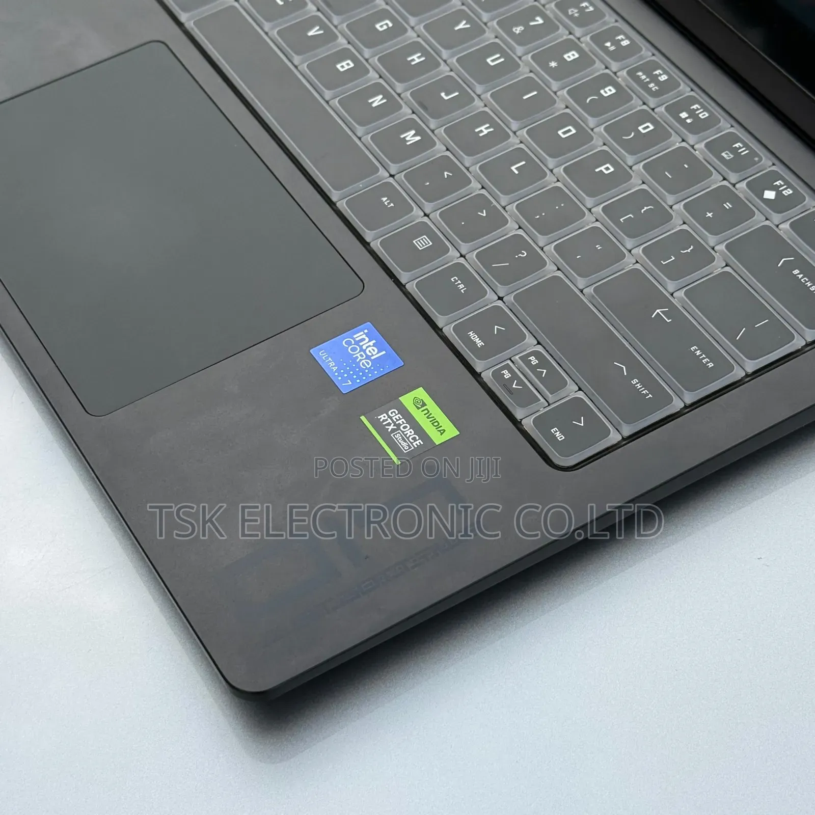 New Laptop HP 16GB Intel Core Ultra 7 SSD 1T