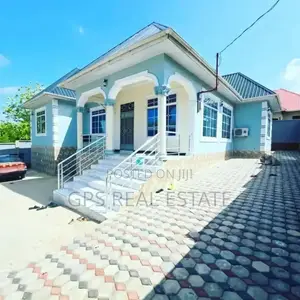 3bdrm House in Makabe Msakuzi, Kinondoni for sale