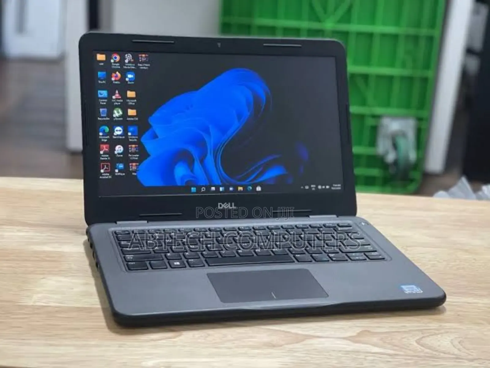 Laptop Dell Latitude 3180 4GB Intel Pentium SSD 128GB