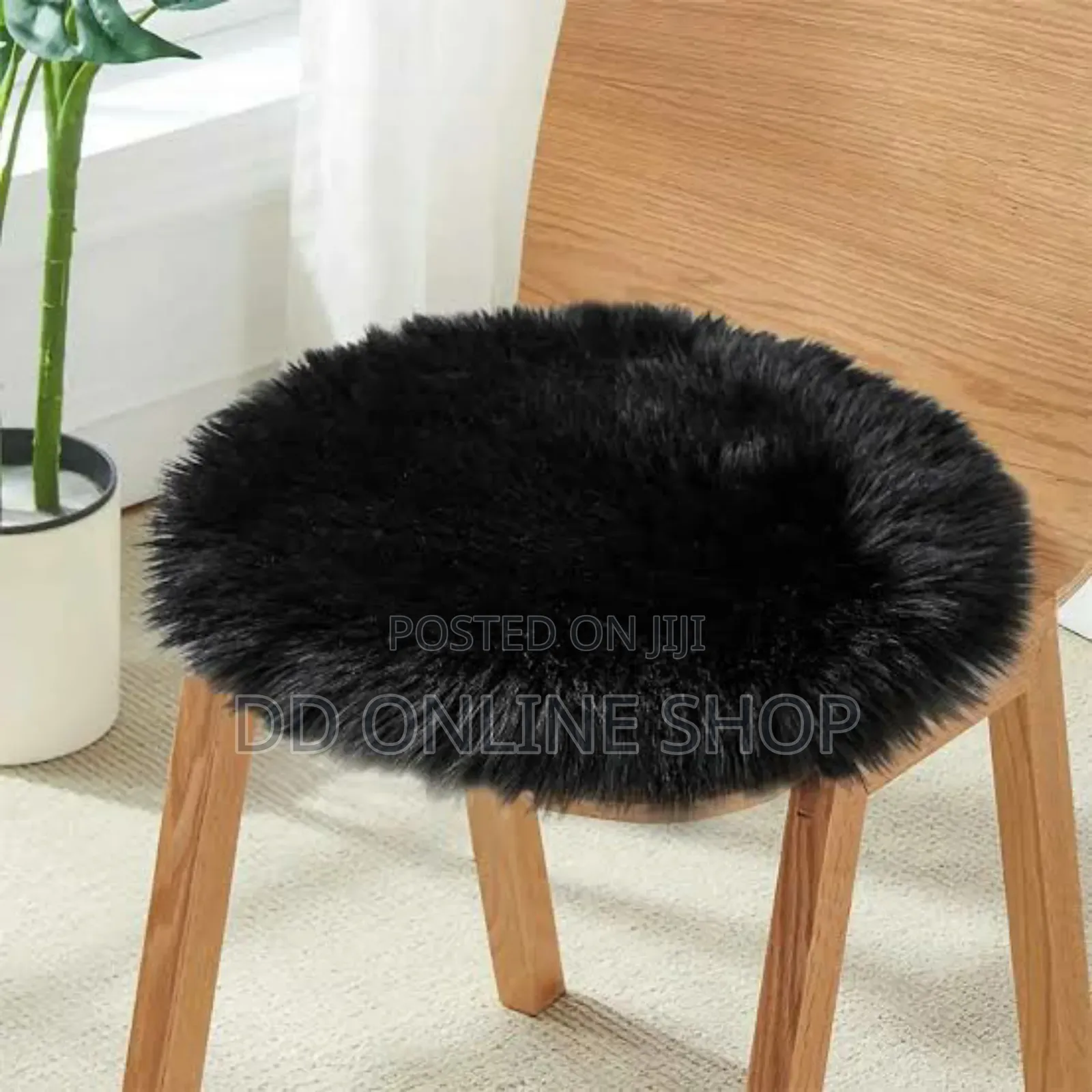 Round Rugs Available