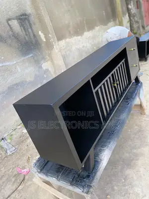 Showcase Ya Kisasa Rangi Imetulia Mzuri Sana Ni Imara (Free Delivery)