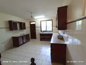 3bdrm Apartment in Upanga West for rent