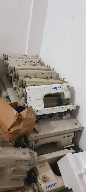 Used Sewing Machine Juki/Singer/Brother Full With Table