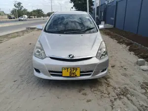 Toyota Wish 2005 Silver