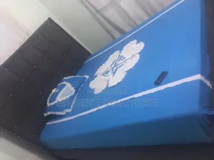 Nauza Kitanda Cha Bed Sofa 5 Kwa 6 Bei