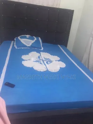 Nauza Kitanda Cha Bed Sofa 5 Kwa 6 Bei