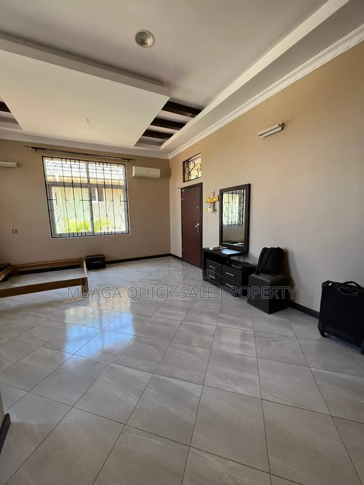 5bdrm House in Mbweni for sale