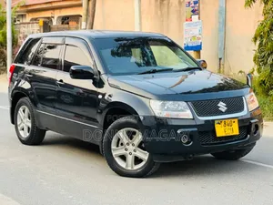 Suzuki Escudo 2005 Black