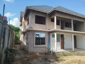 4bdrm Apartment in Salasala Estate, Kinondoni for sale