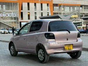 Toyota Vitz 2004 Pink