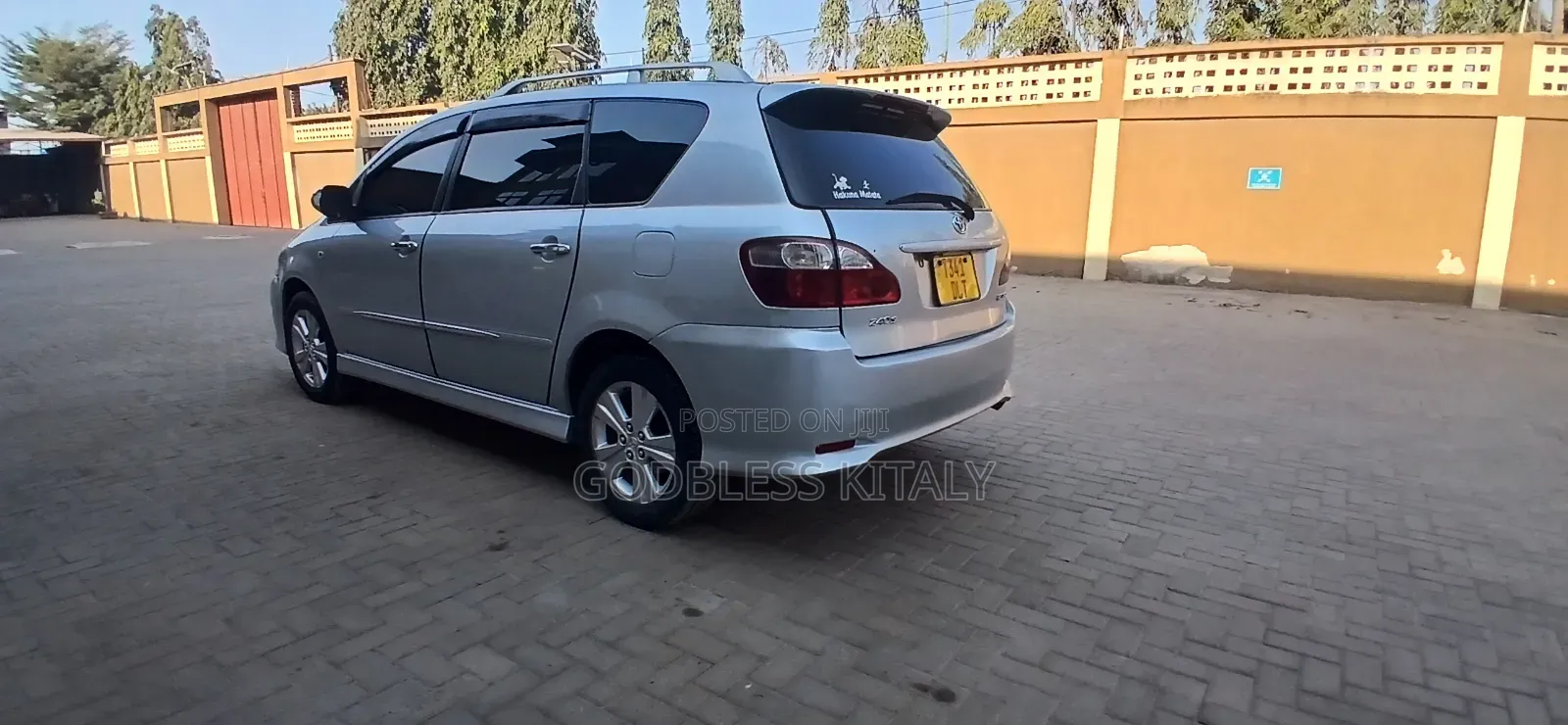 Toyota Ipsum 2005 Silver