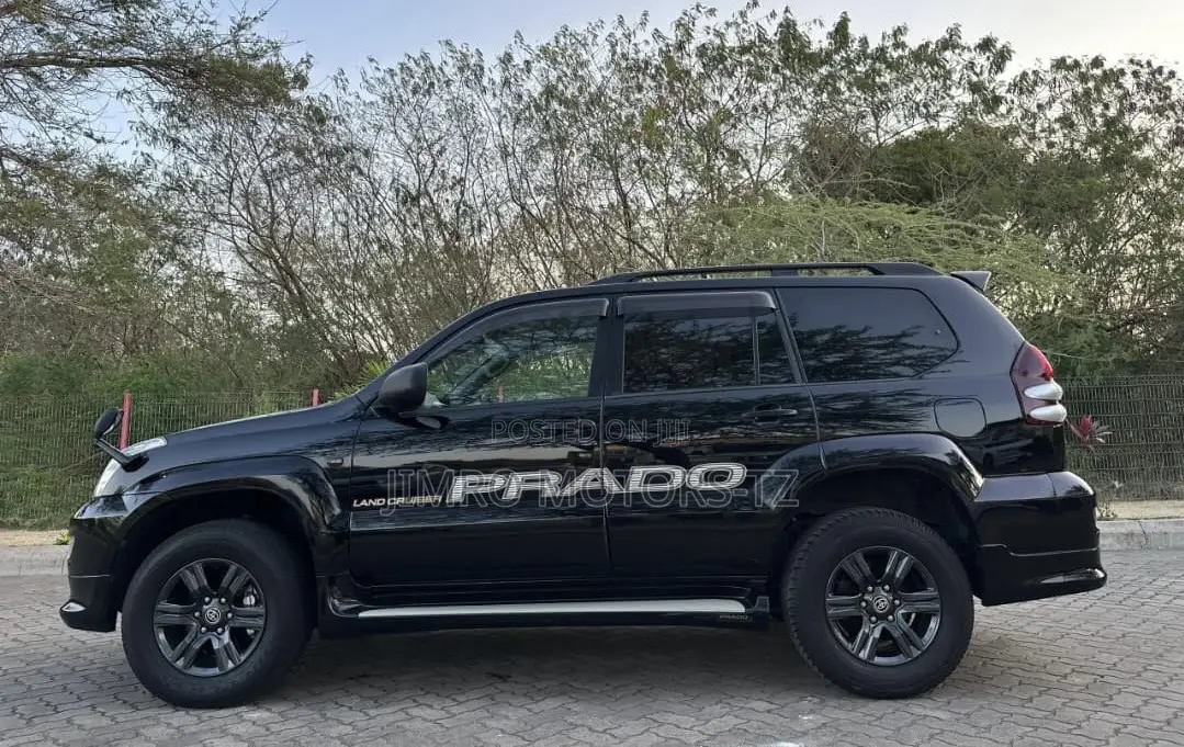 Toyota Land Cruiser Prado 2007 Black