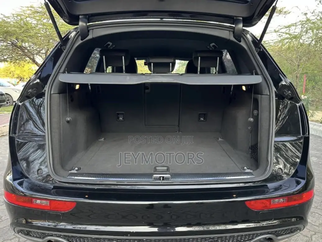 Audi Q5 2015 Black