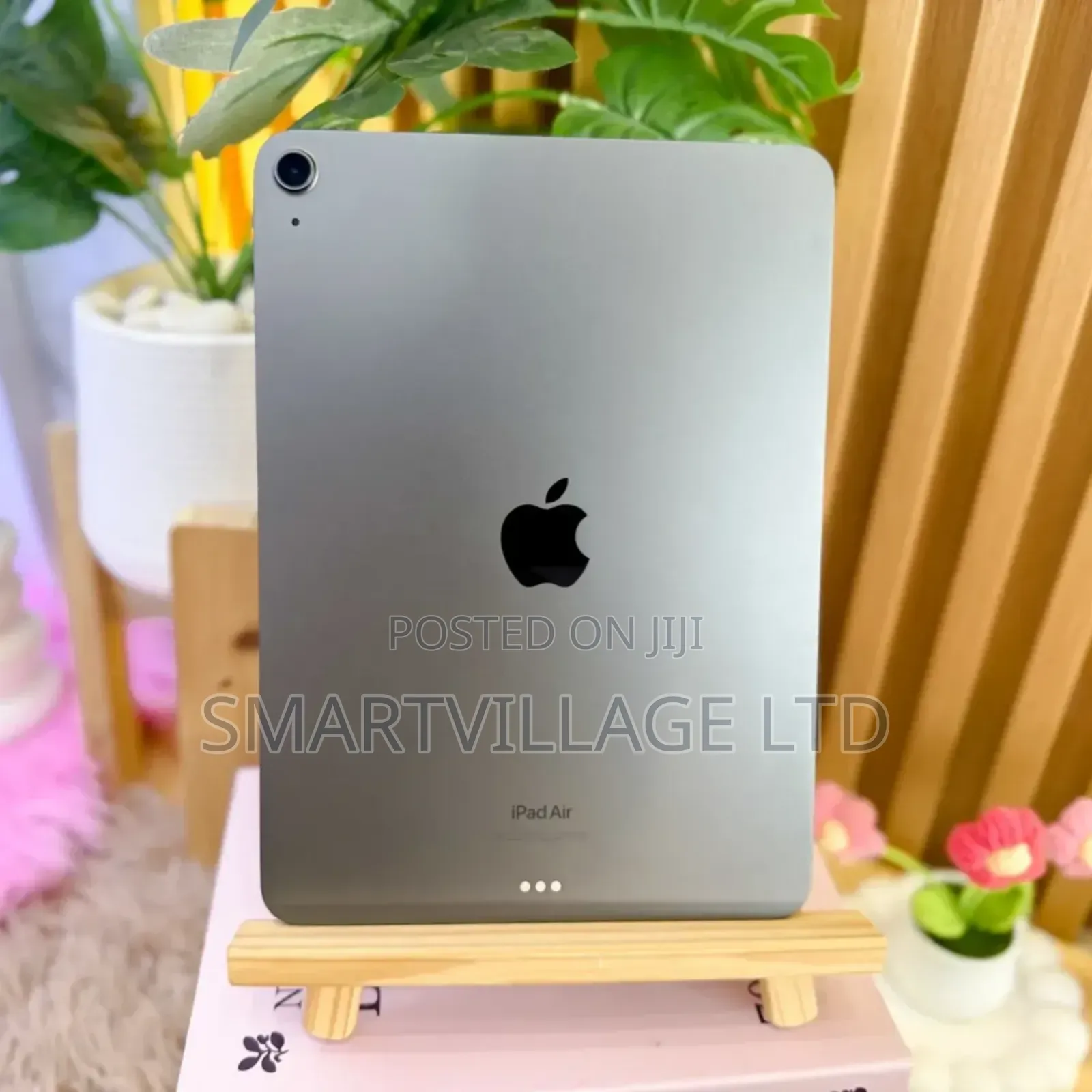 Apple iPad Air (2022) 256 GB Gray