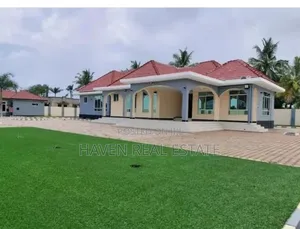 5bdrm House in Kunduchi for sale