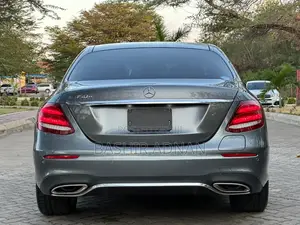 Mercedes-Benz E350e 2018 Gray