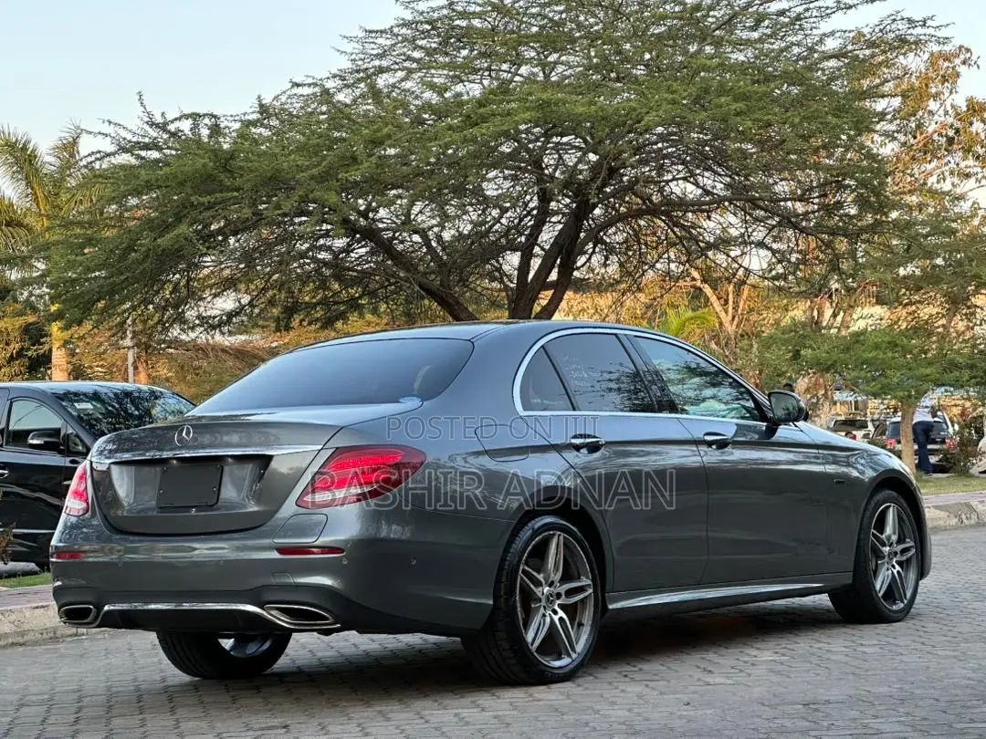 Mercedes-Benz E350e 2018 Gray
