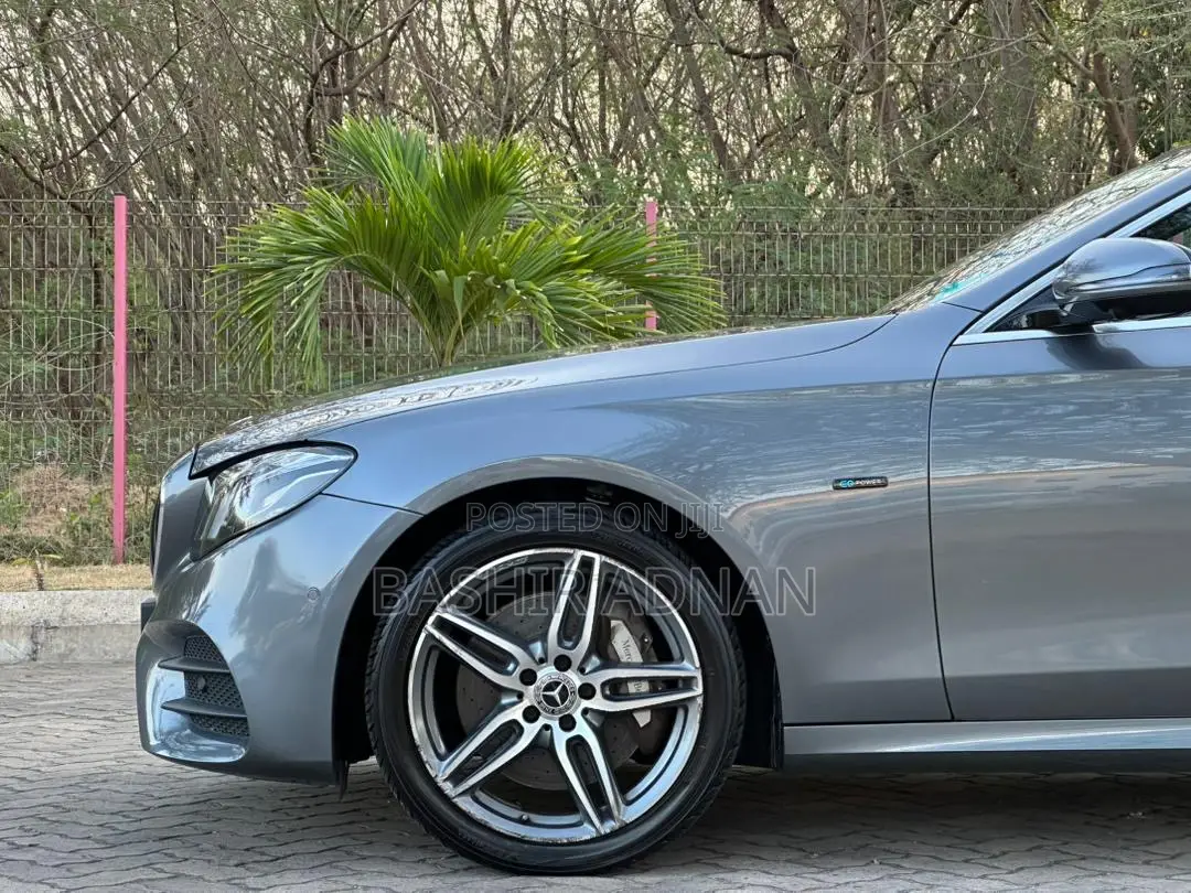 Mercedes-Benz E350e 2018 Gray