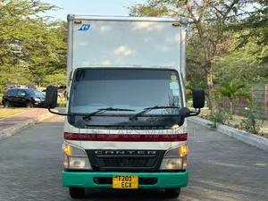 Mitsubishi Canter 2006 White